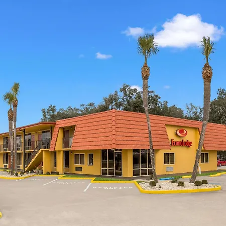 Econo Lodge Live Oak-3